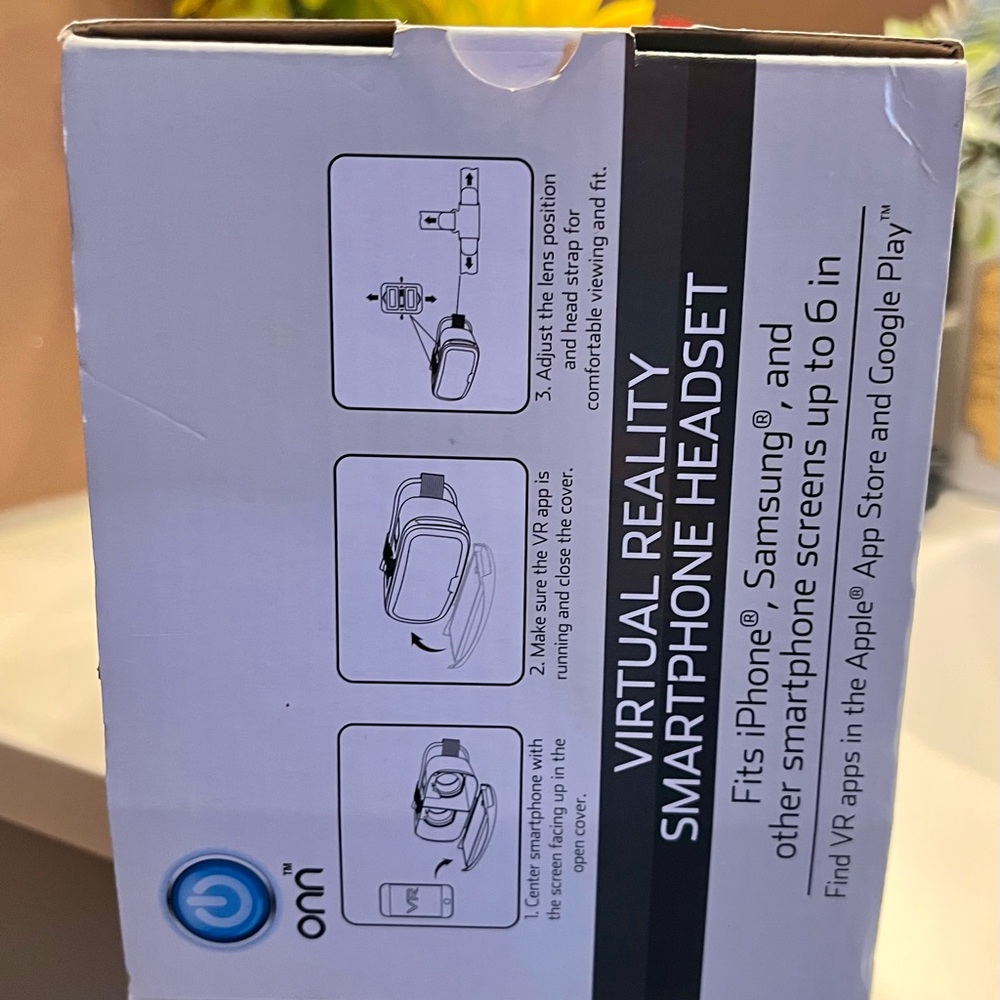 Smartphone VR Headset Universal Compatibility - Picture 3 of 5